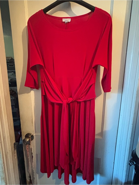 Robbie Bee Dresses & Skirts - Robbie Bee Vibrant Red Midi Dress with Front Tie